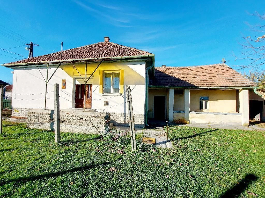 Eladó Ház, Nyékládháza