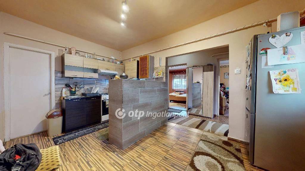 Eladó Ház, Szikszó