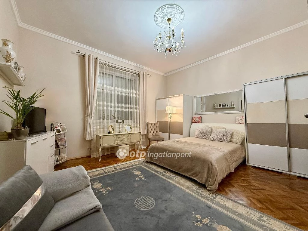 c3-1-name c2-19-name, Miskolc