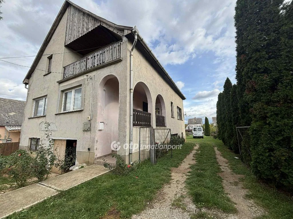 c3-1-name c2-1-name, Forró