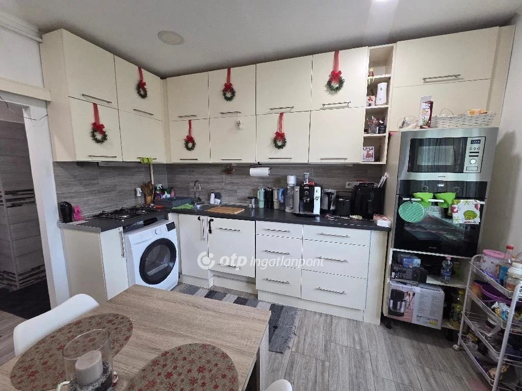 Eladó 48 nm-es lakás - Miskolc, Észak Kilián