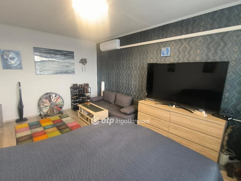 c3-1-name c2-20-name, Miskolc, Középszer utca