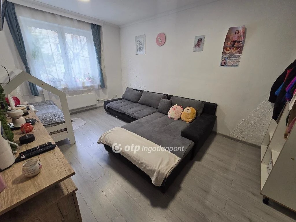 c3-1-name c2-19-name, Miskolc, Észak-Kilián, Csortos Gyula utca