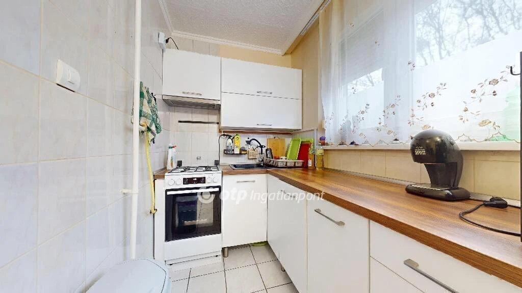 c3-1-name c2-20-name, Miskolc