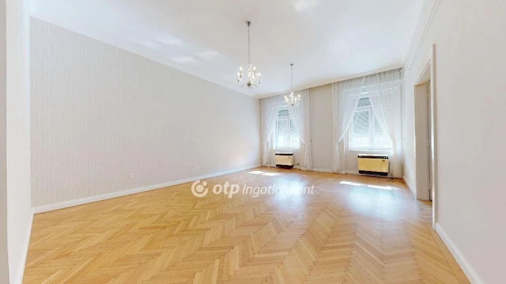 c3-1-name c2-19-name, Miskolc, Belváros