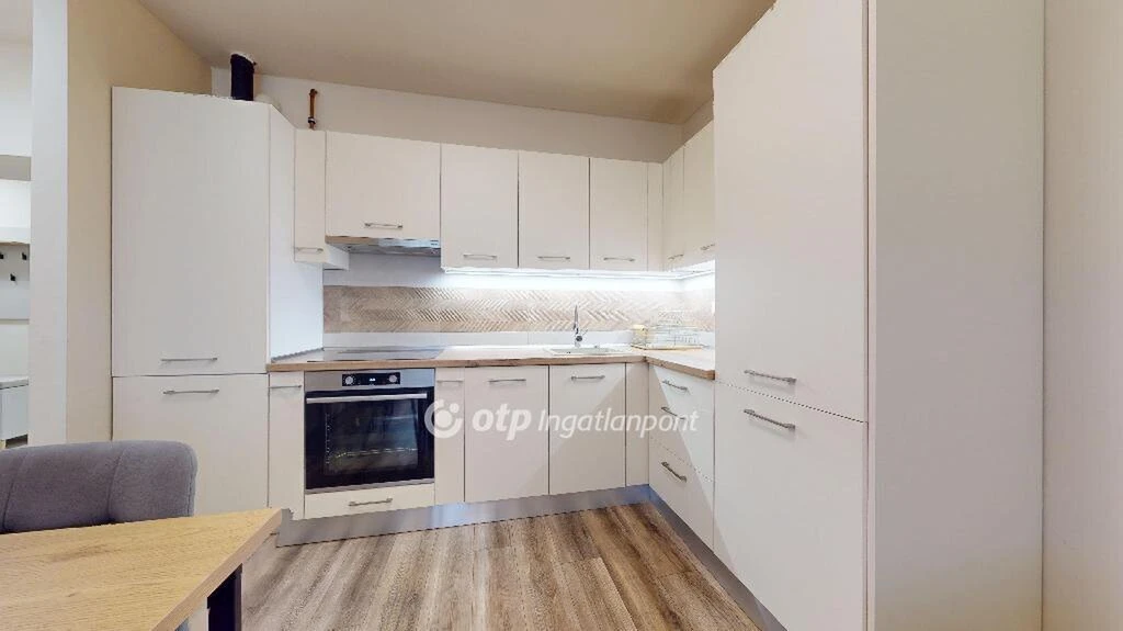 c3-1-name c2-23-name, Miskolc, Selyemrét