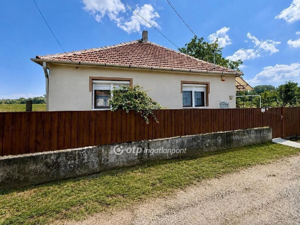 Eladó Ház, Bőcs