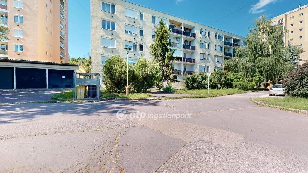 Eladó 57 nm-es Lakás, Miskolc Irinyi János utca
