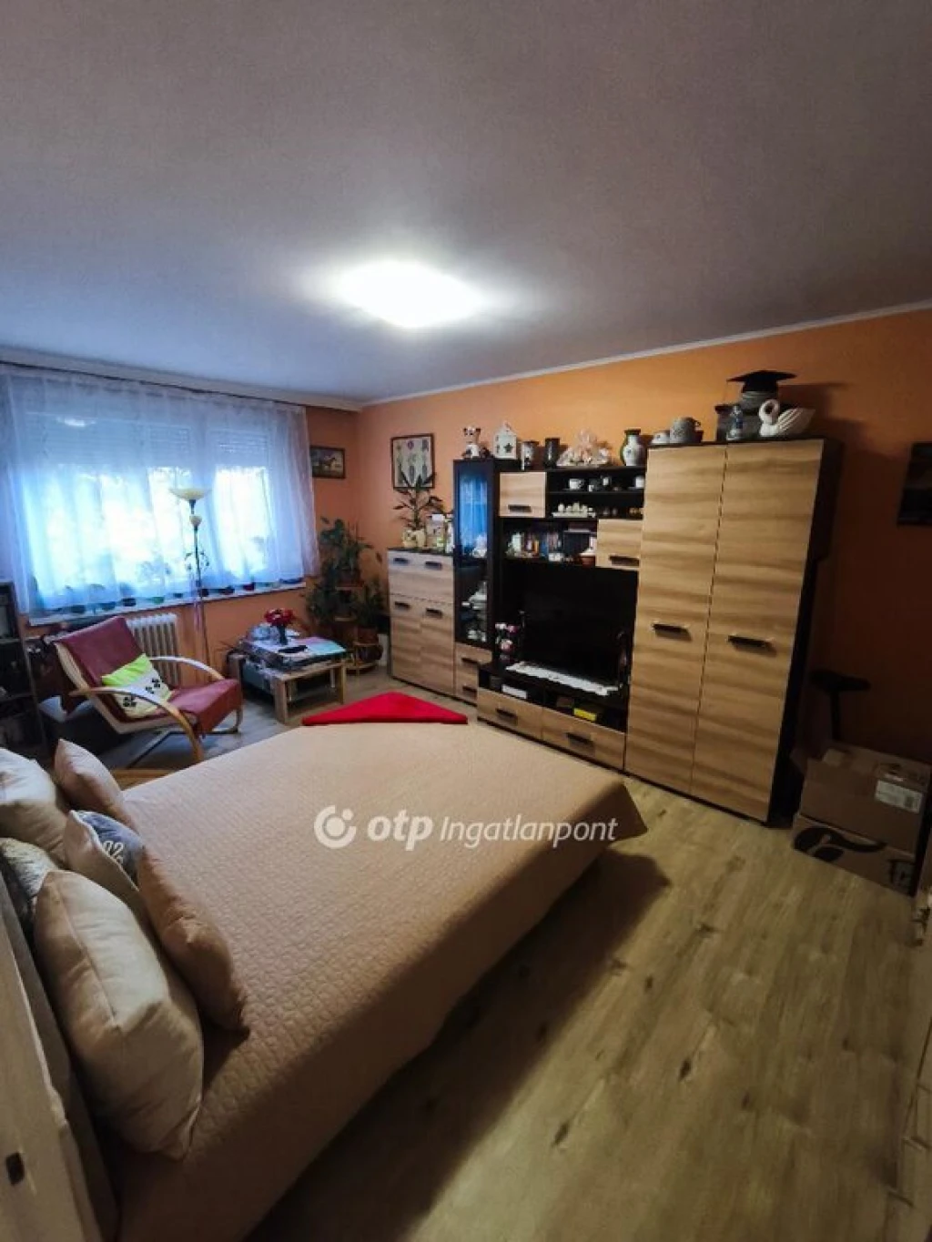 Miskolc, Győri kapu, 35 nm-es, jó állapotú lakás!