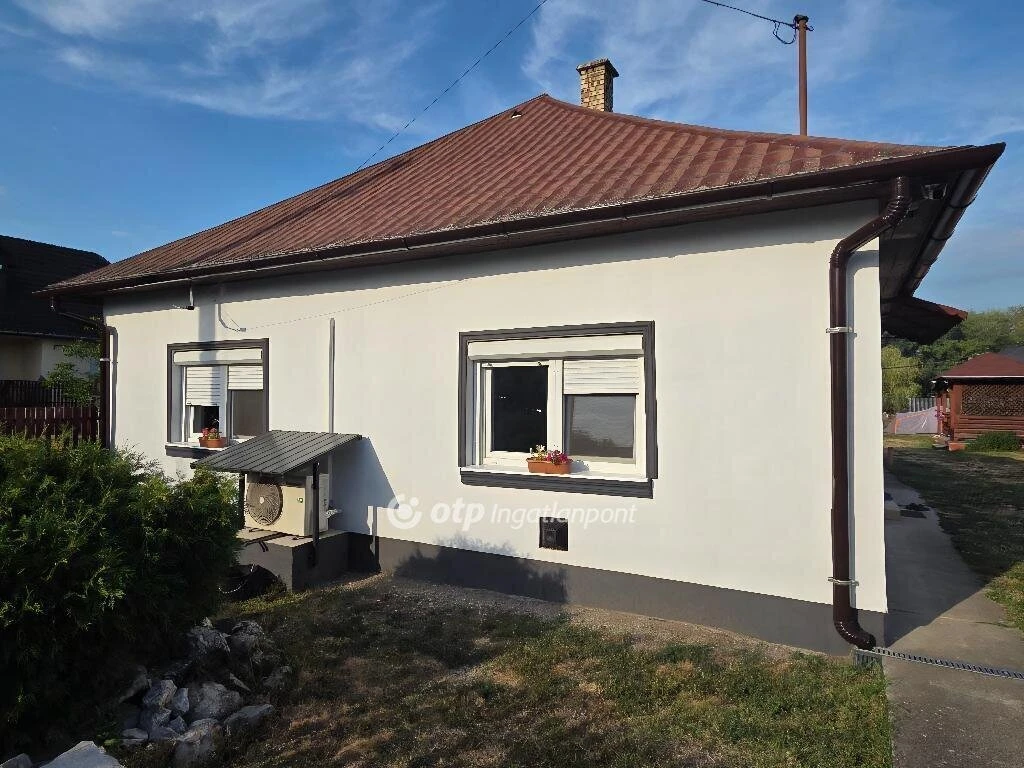 Tiszapalkonya, 65 nm-es, hall + 2 szobás családi ház eladó!
