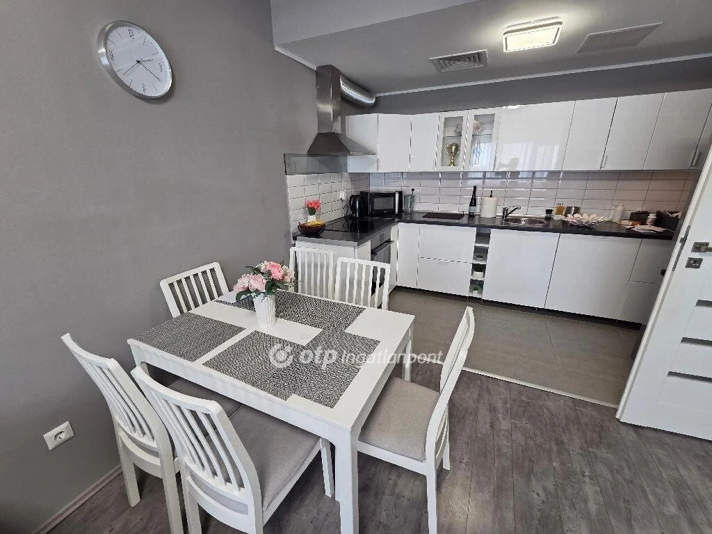 Miskolc, Bodótető, 64 nm-es, nappali + 2 szobás moderm lakás!