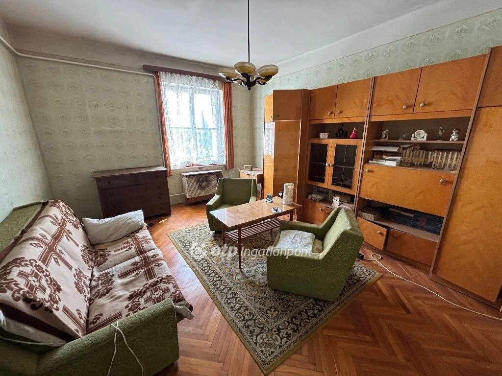 Eladó Lakás, Miskolc