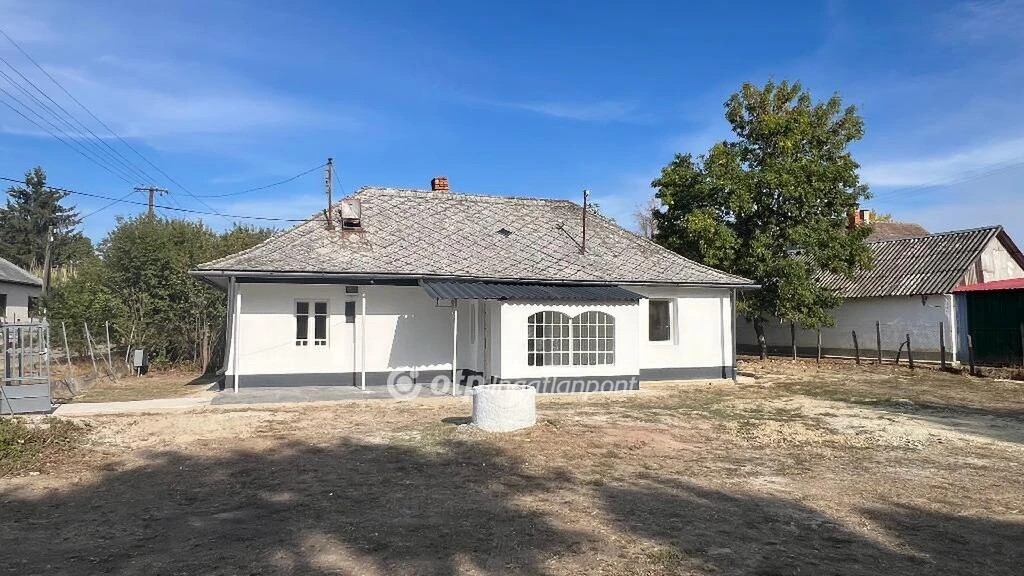 Ároktő Kossuth utca, 55m2, 2 szobás, vályog ház Eladó