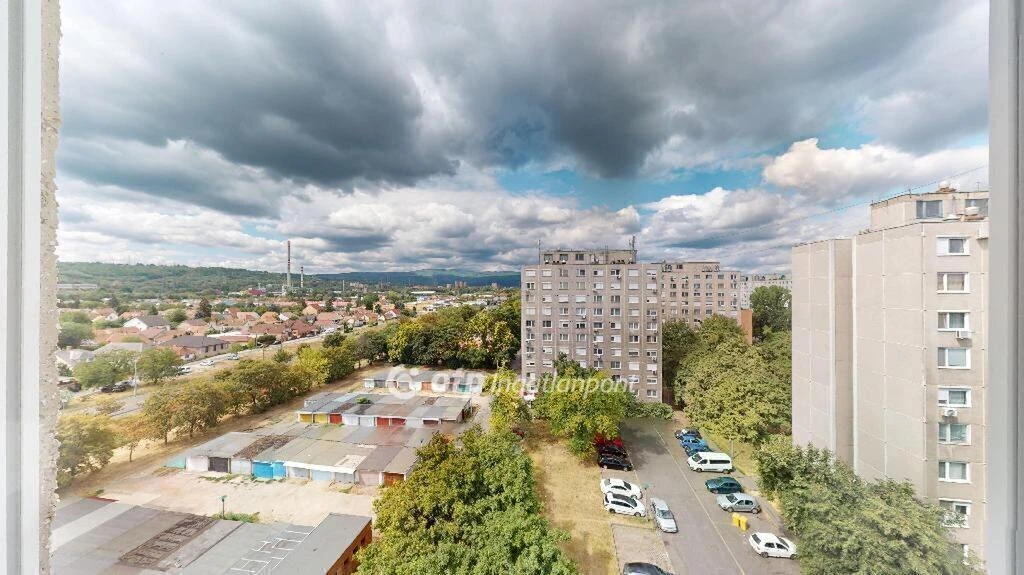 Miskolc, Győri kapu, 35 nm-es felújított lakás!