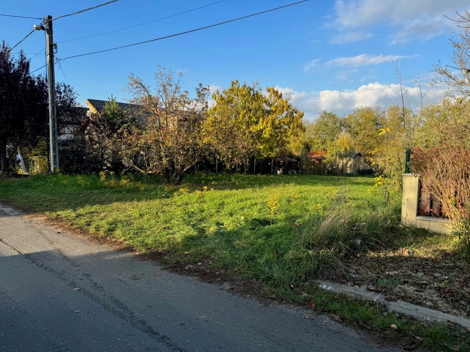 For sale building plot, Vácduka