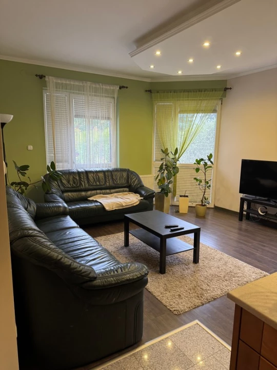 Eladó téglalakás, Budapest III. kerület