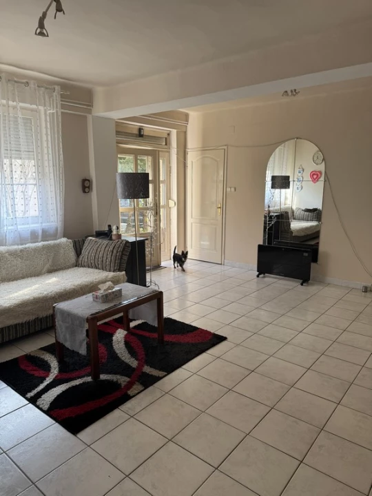 Eladó téglalakás, Szentendre