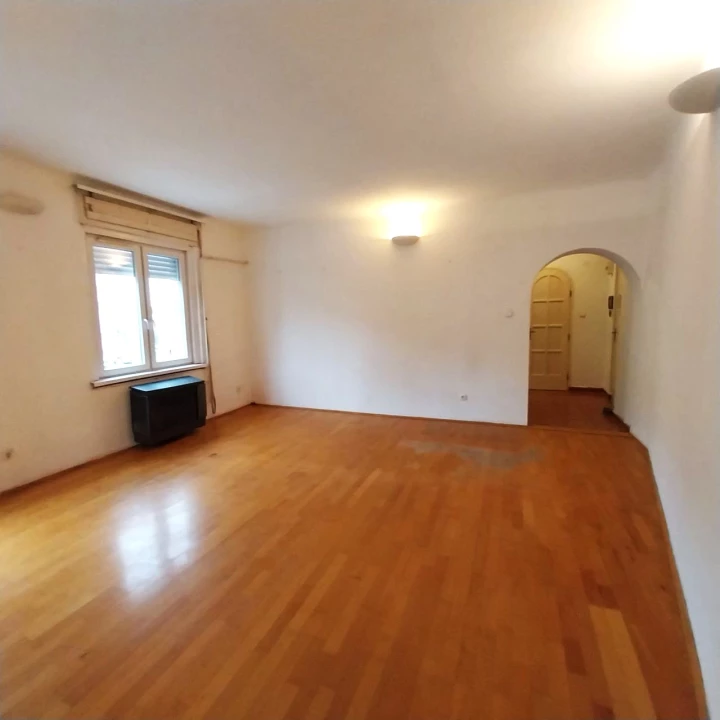 Eladó téglalakás, Budapest XIV. kerület, Nagy Lajos király útja 189