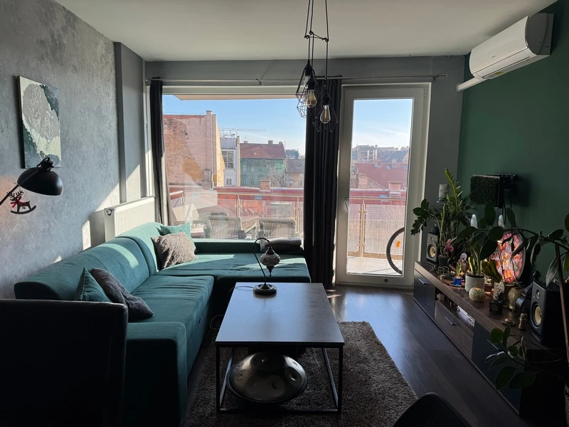 Eladó téglalakás, Budapest VIII. kerület