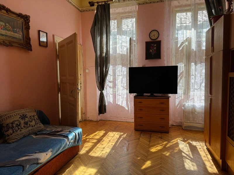 Eladó téglalakás, Budapest VIII. kerület