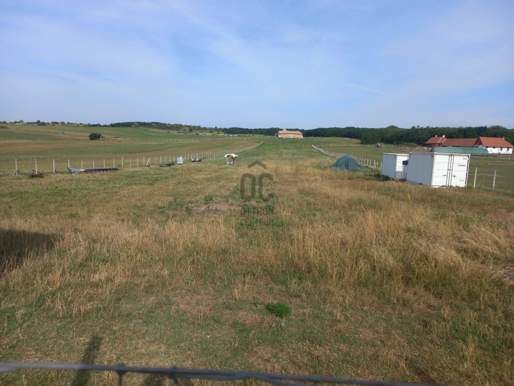 For sale periphery plot, Őrbottyán, Vácbottyán