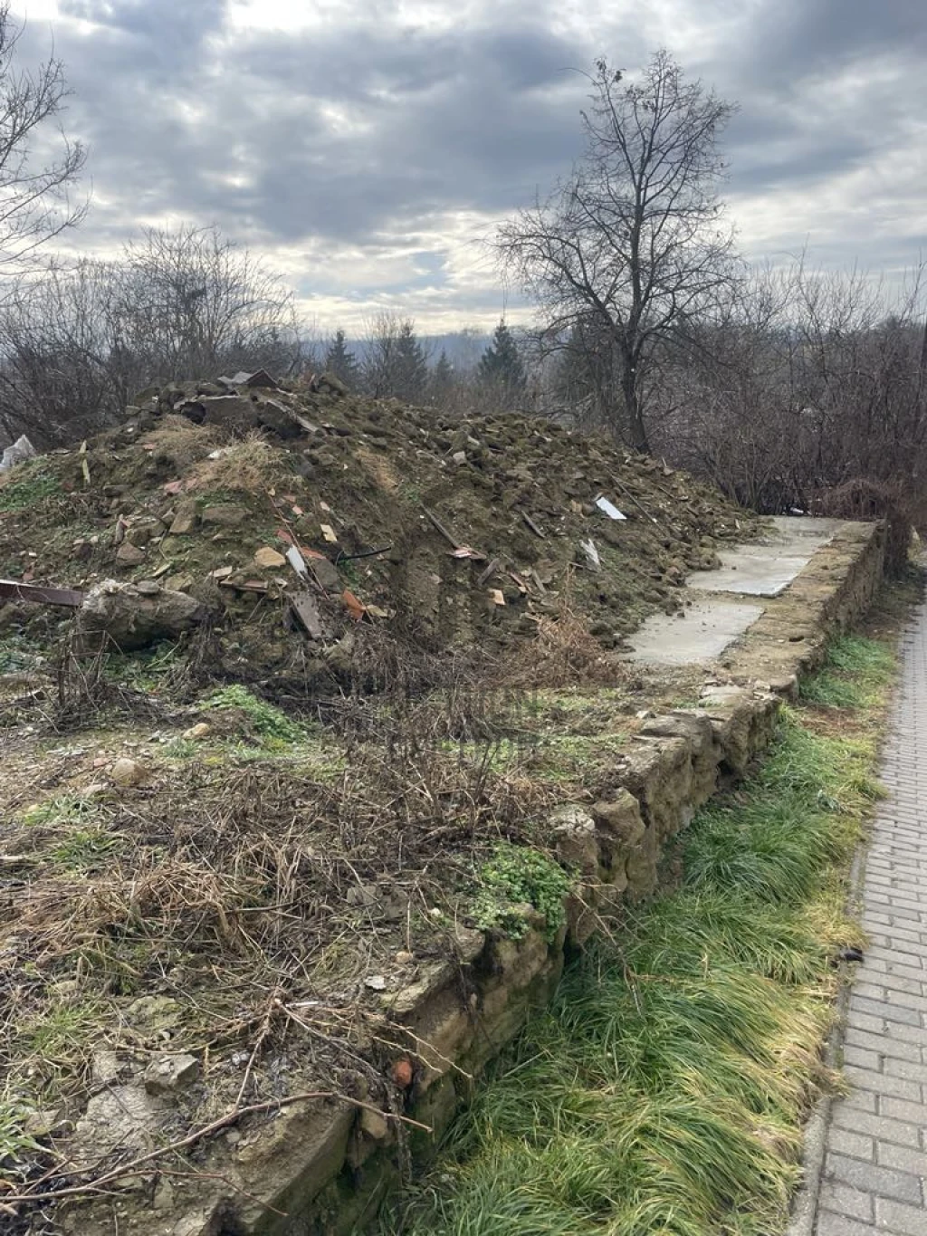c3-1-name c2-50-name, Csővár, Csővár