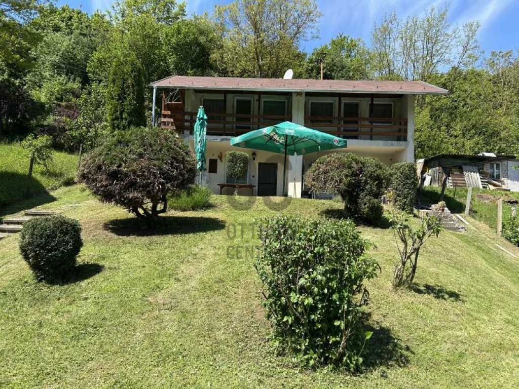 c3-1-name c2-63-name, Verőce, Magyarkút