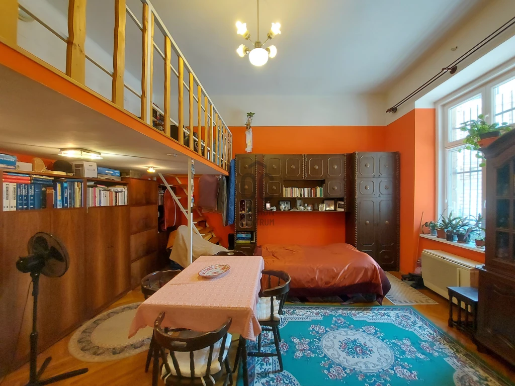 For sale brick flat, Budapest VI. kerület, Nagykörúton belüli terület