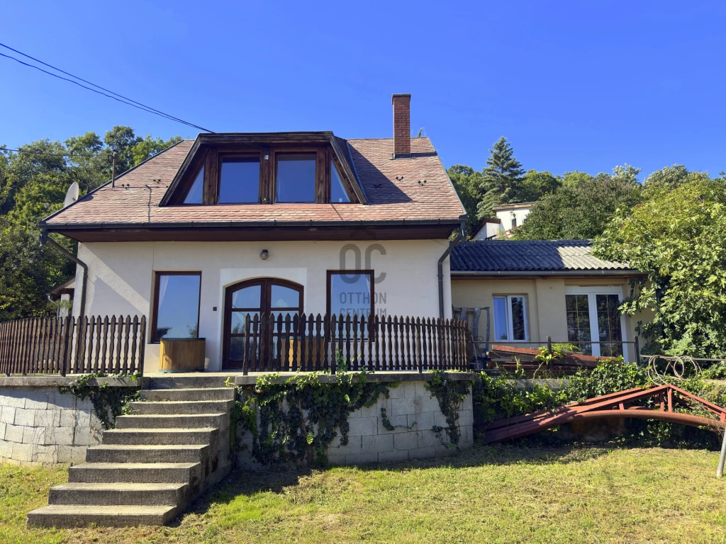 c3-1-name c2-1-name, Leányfalu, Leányfalu