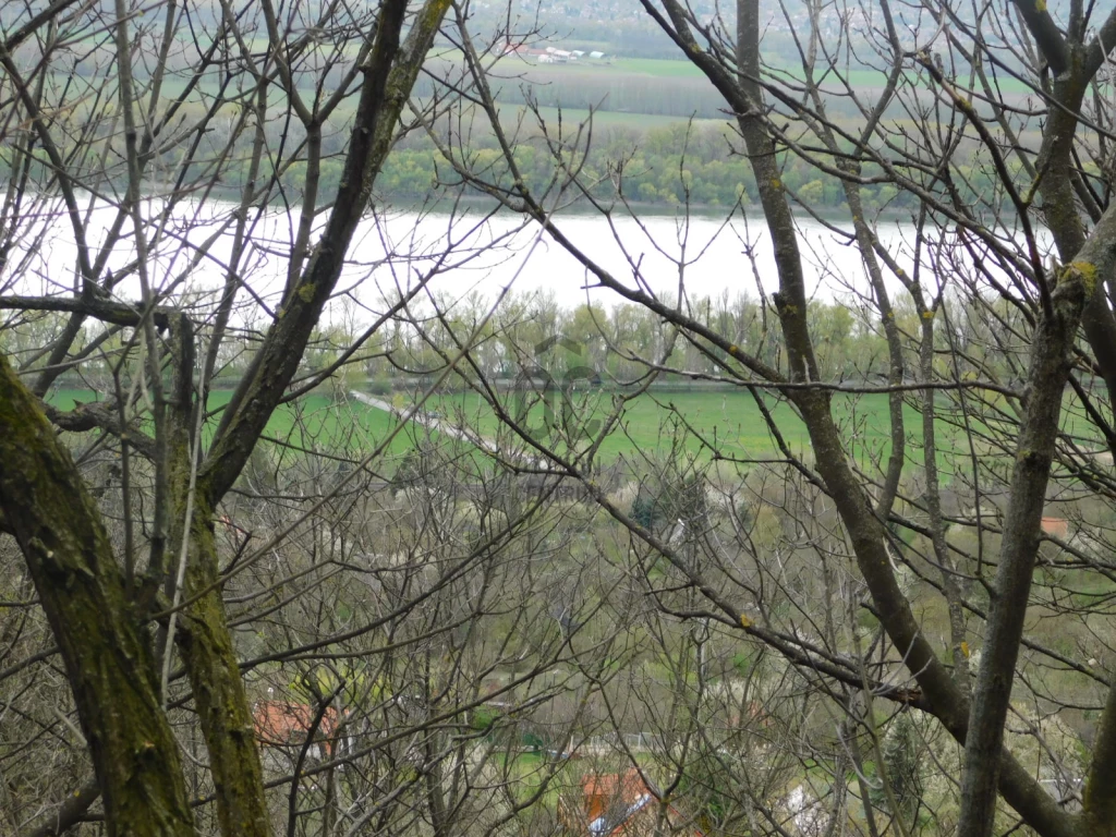 Eladó külterületi telek, Verőce, Verőce