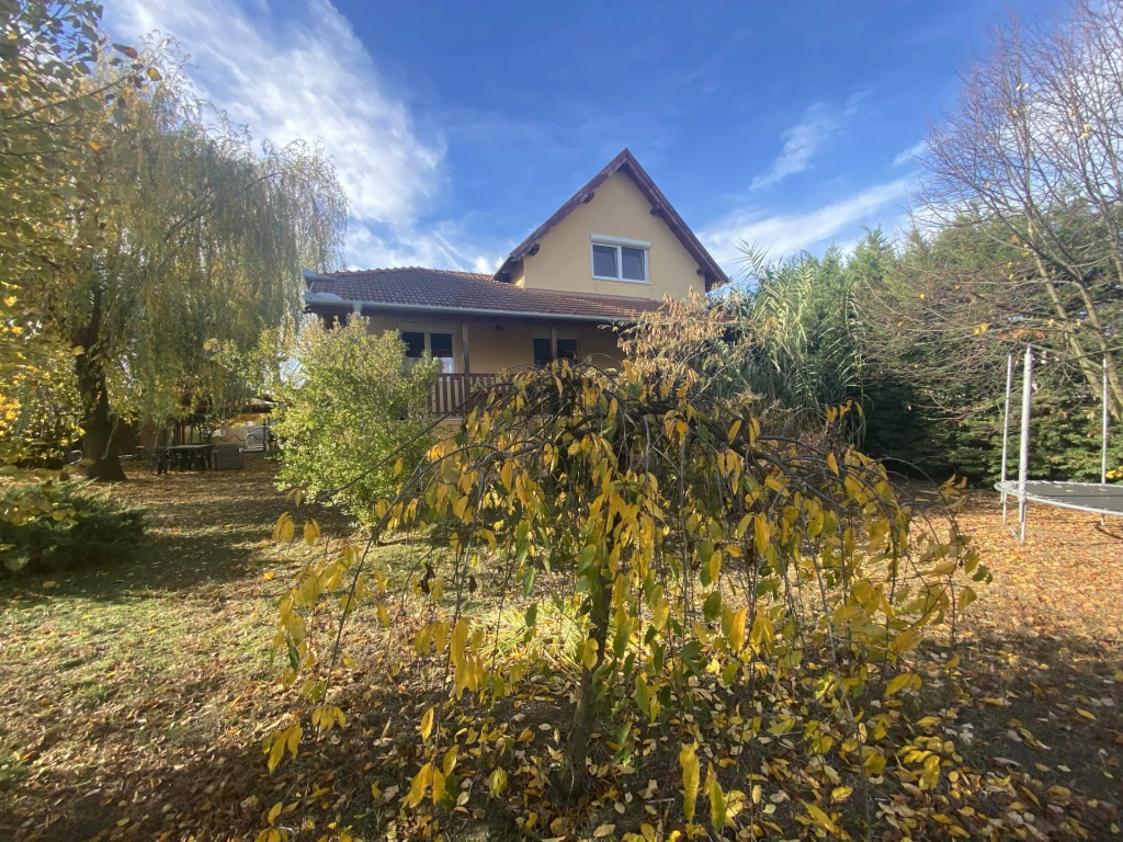 Eladó családi ház, Váchartyán, Váchartyán