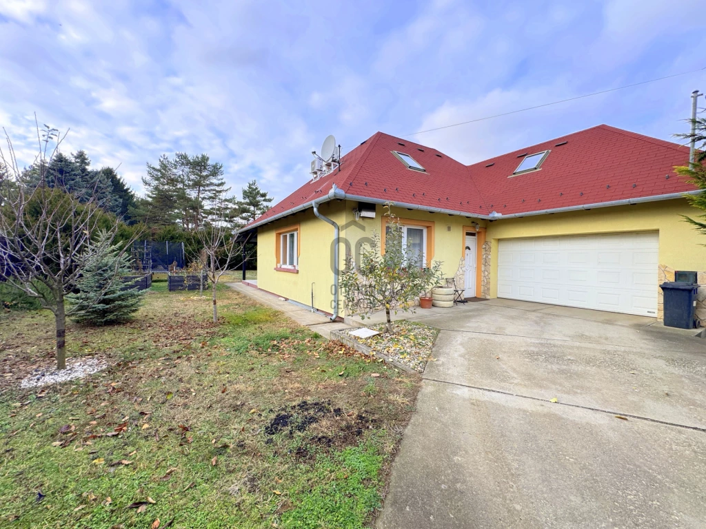 Eladó családi ház, Erdőkertes, Erdőkertes