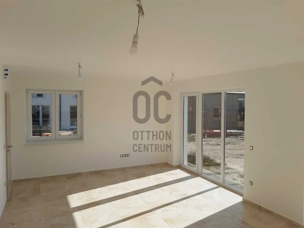 Eladó sorház, Vác, Alsóváros