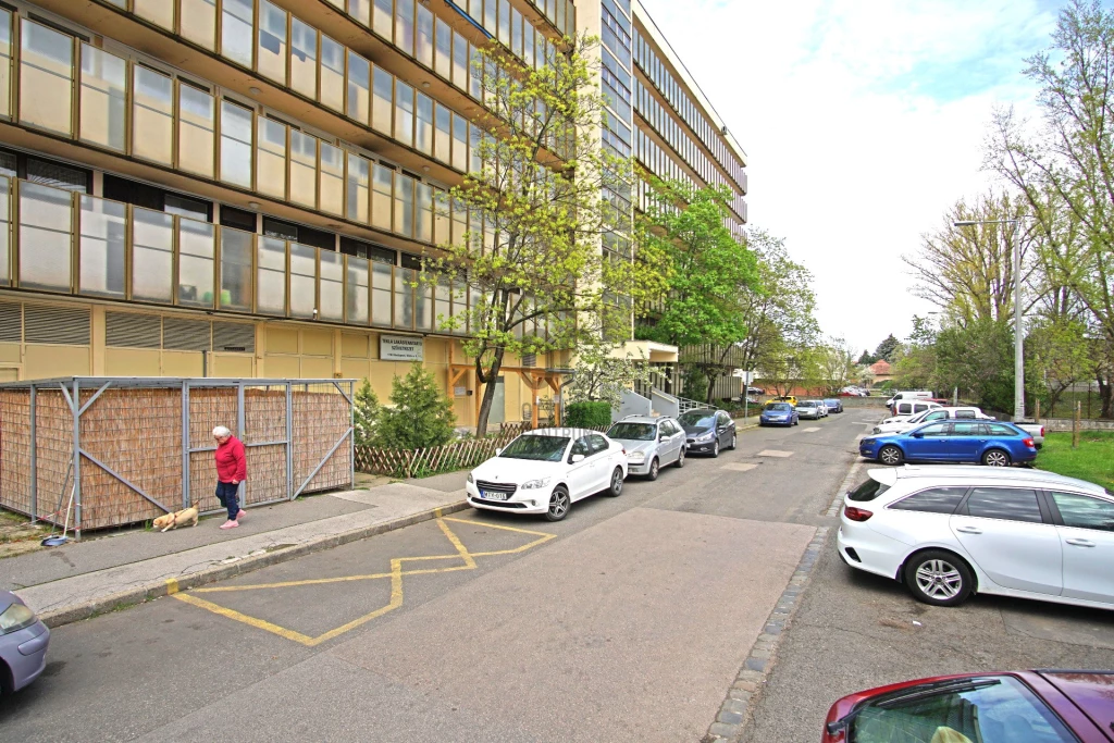 Eladó társasházi lakás, Budapest XVI. kerület, Mátyásföld