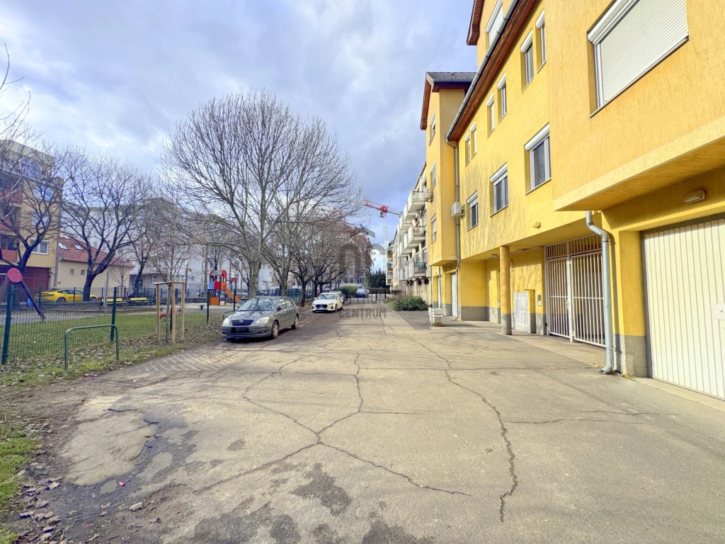 Eladó téglalakás, Budapest XIII. kerület, Angyalföld, Forgách köz