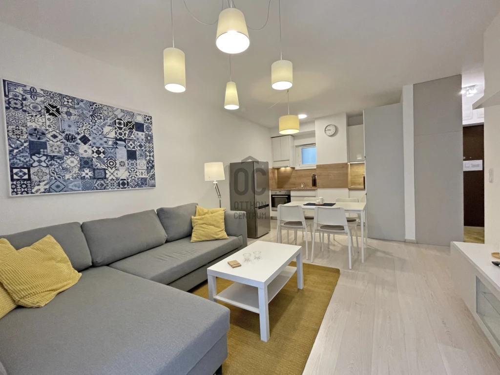 Eladó téglalakás, Budapest VIII. kerület, Corvin negyed, Corvin sétány