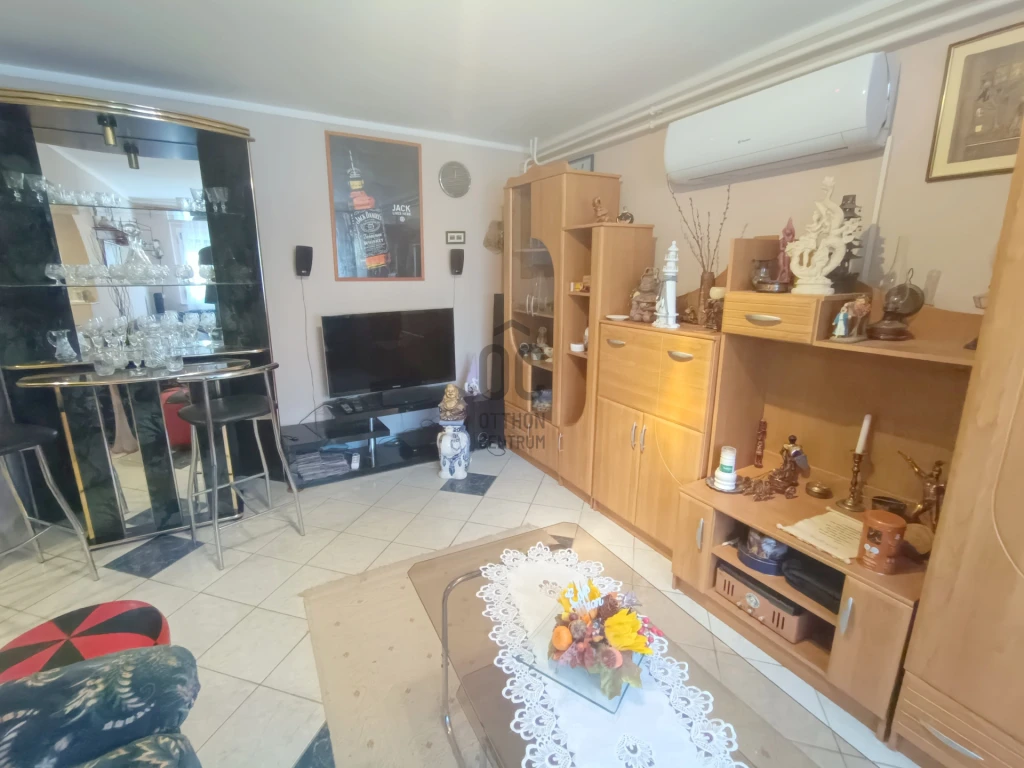 c3-1-name c2-1-name, Galgamácsa, Galgamácsa