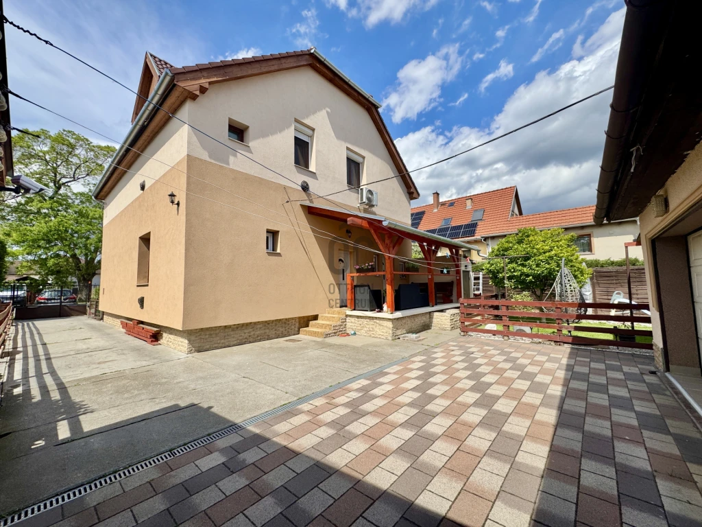 Eladó családi ház, Budapest XVII. kerület, Akadémia-Újtelep