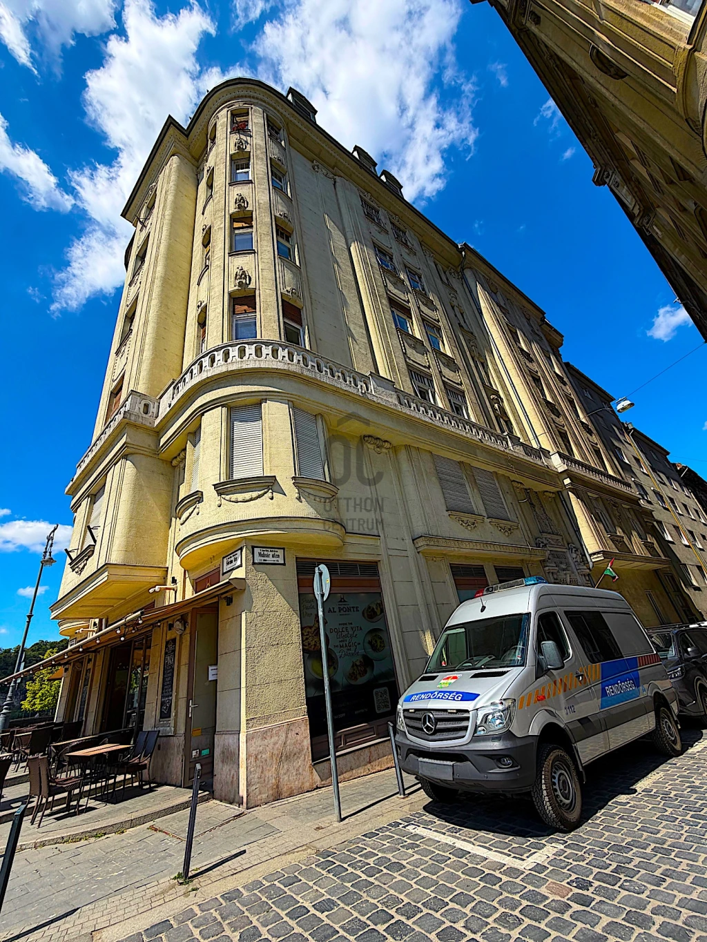 c3-1-name c2-19-name, Budapest V. kerület, Belváros