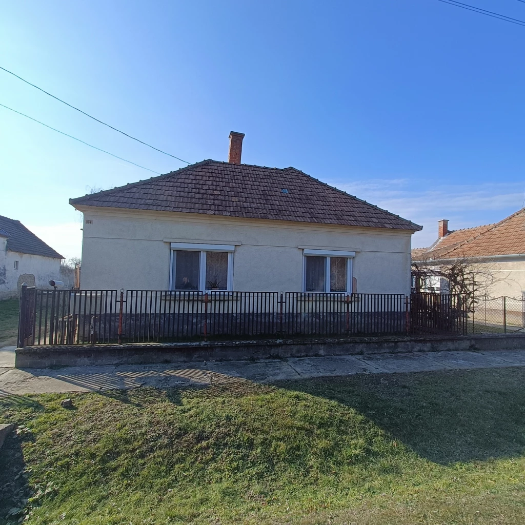 Eladó Ház, Kemenesszentpéter 23.900.000 Ft