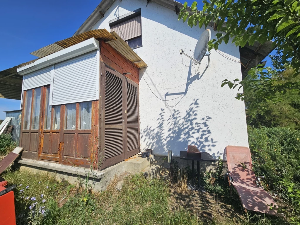 c3-1-name c2-1-name, Gyömöre