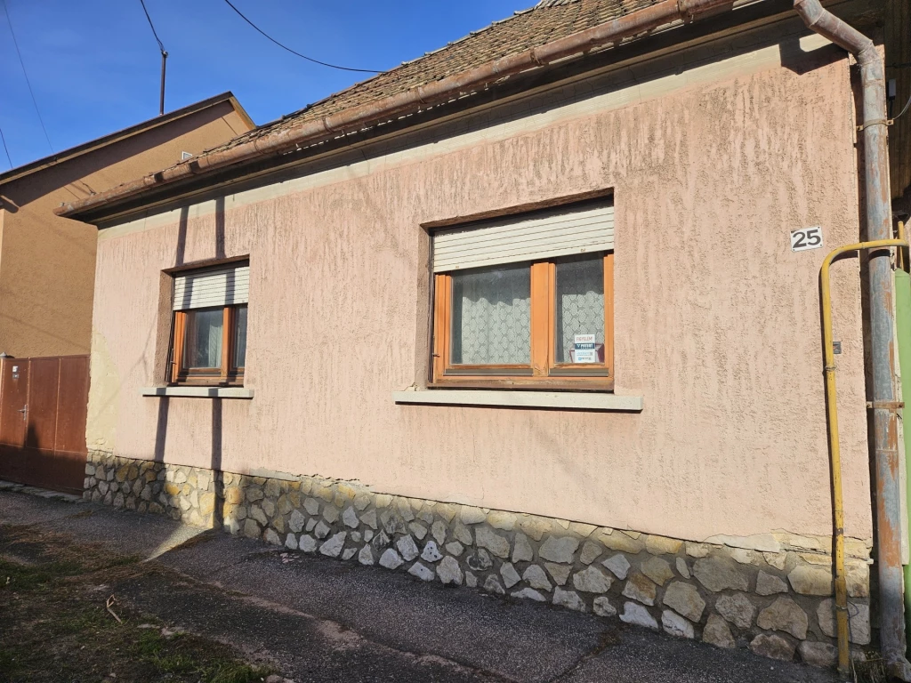 Eladó Ház, Pápa 24.200.000 Ft