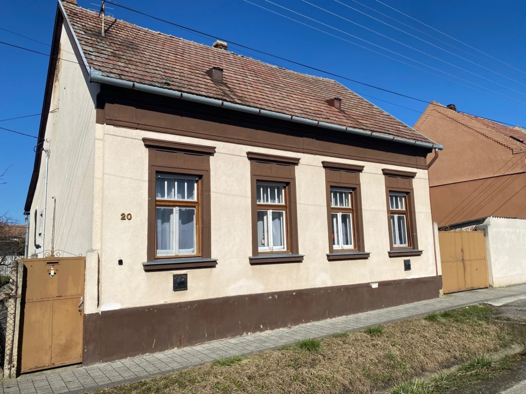 c3-1-name c2-1-name, Pápa