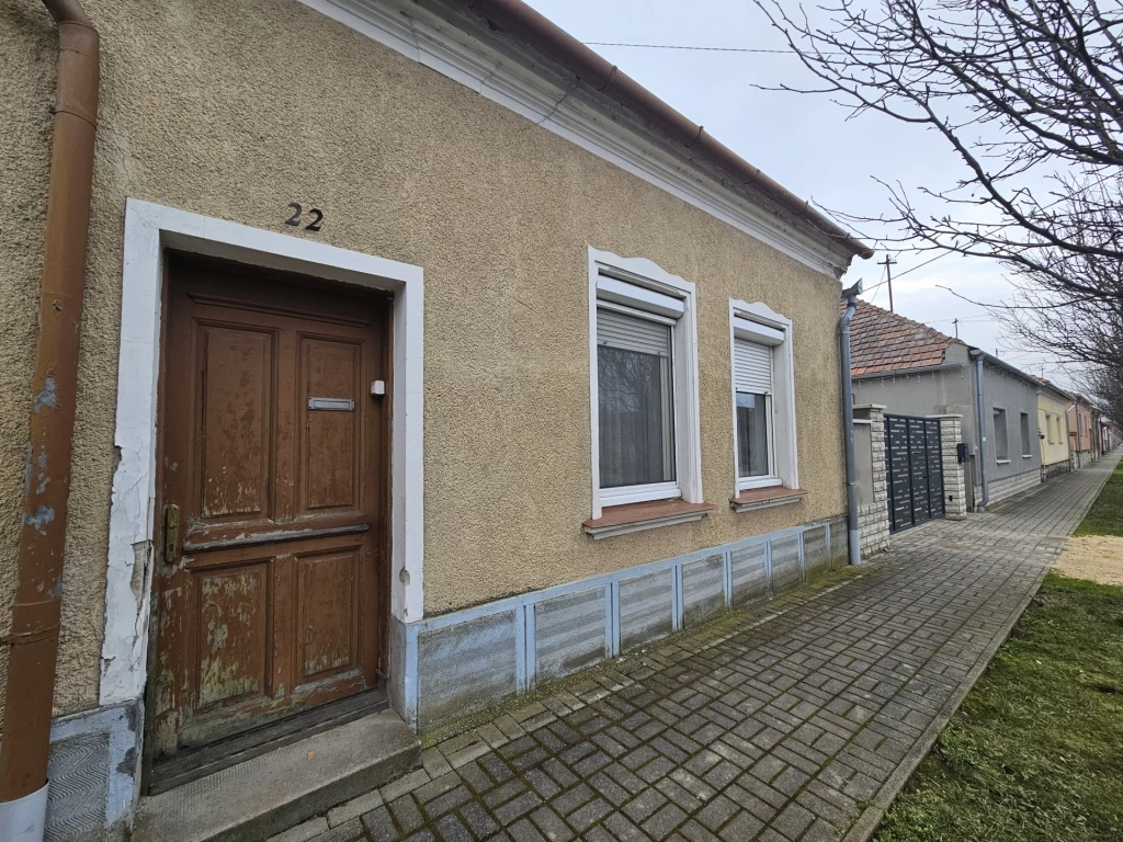 Eladó Ház, Mezőlak 24.900.000 Ft