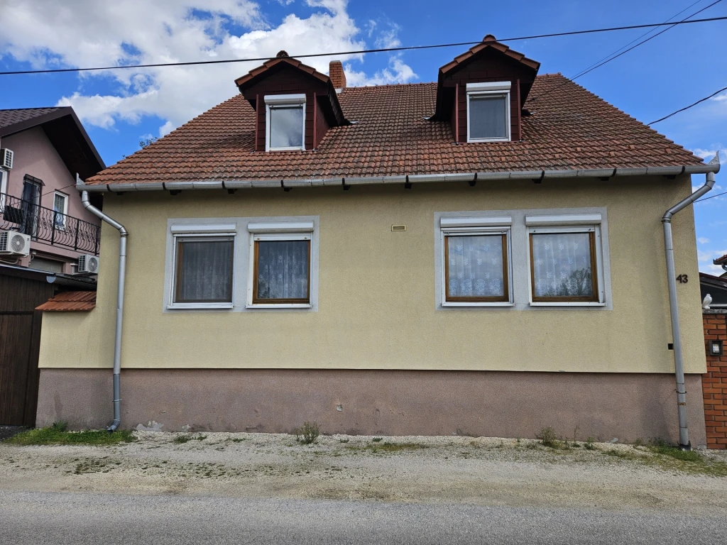 Eladó Ház, Pápa 78.000.000 Ft