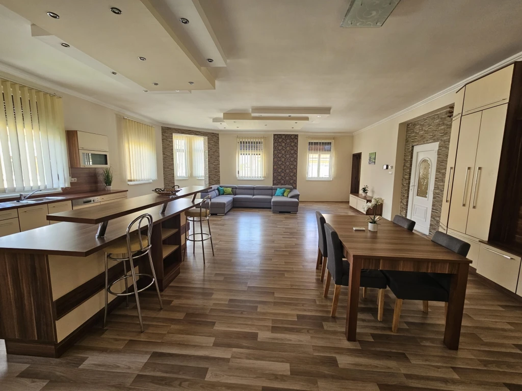 Eladó Lakás, Pápa 72.900.000 Ft