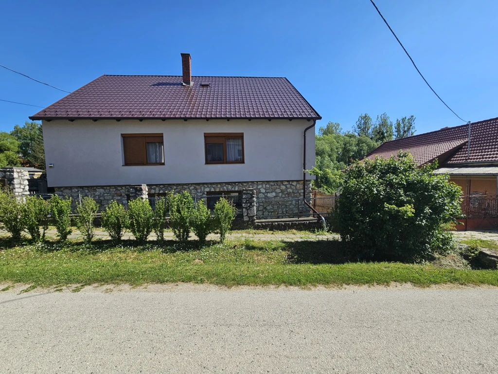 Eladó Ház, Bakonybél 84.900.000 Ft