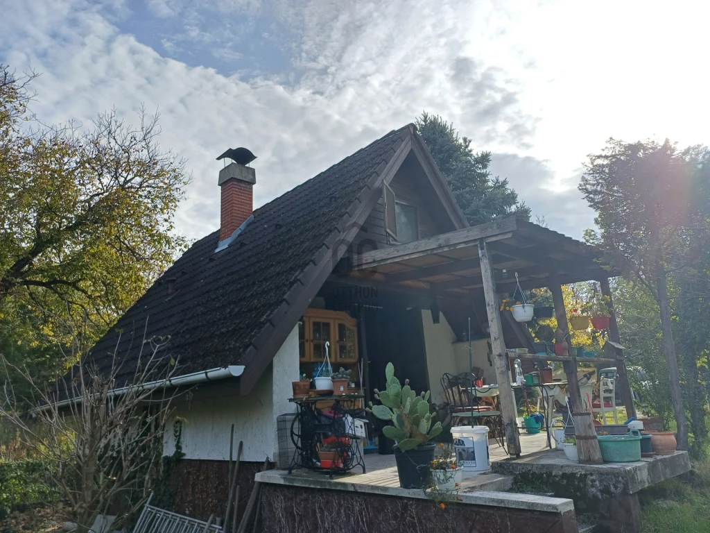 Eladó üdülő, nyaraló, Adony, Adony