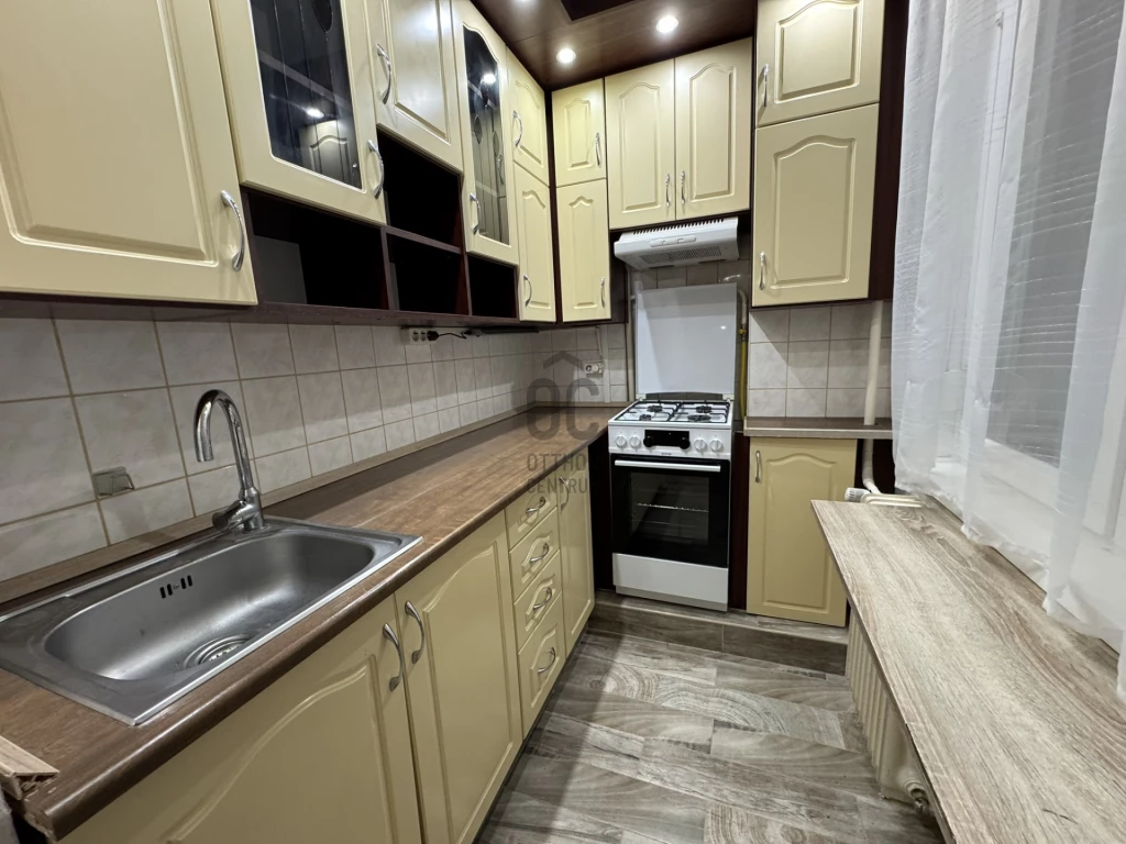 For sale panel flat, Dunaújváros, Római városrész