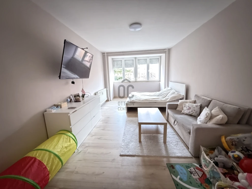 Eladó panellakás, Dunaújváros, Római városrész